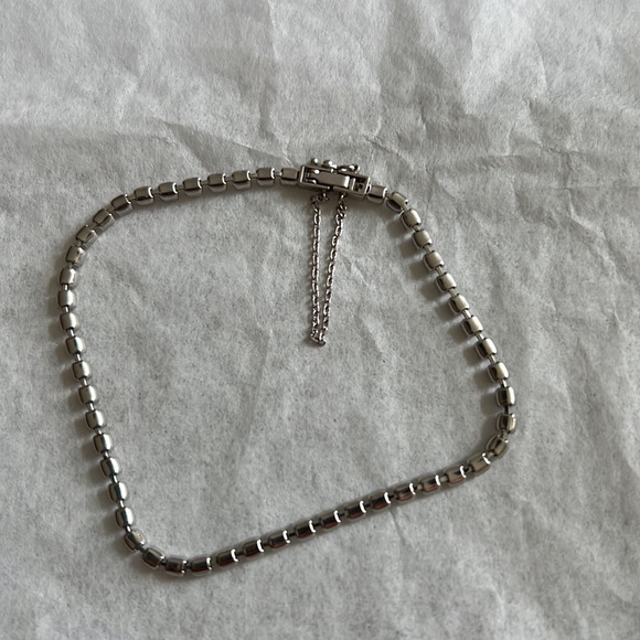 Platinum and Diamond “Tennis” Bracelet - Picture 9 of 10